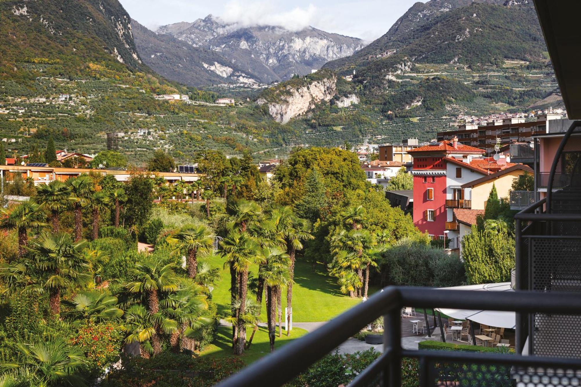 Astoria Resort Riva del Garda Exterior foto